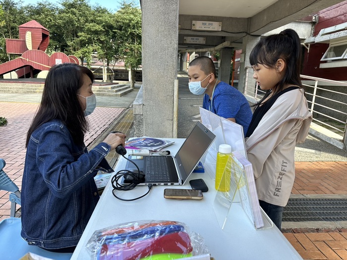 112學年度行動書車圖片