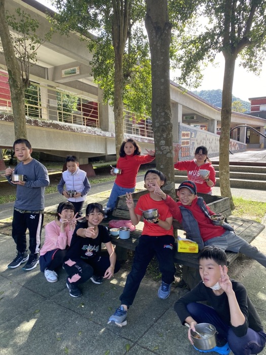 112學年度校園野餐日圖片